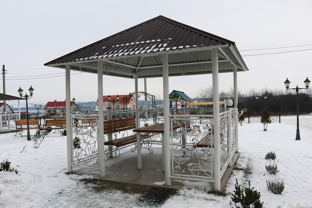 Vitapark Sonyachnyy Provans Satanov Luaran gambar